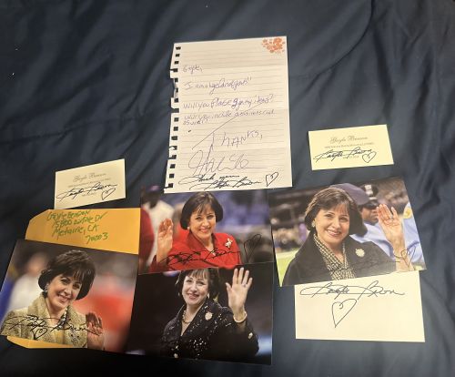 Gayle Benson autograph