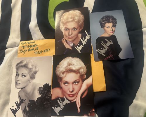 Kim Novak autograph