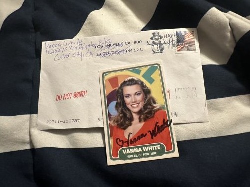Vanna White autograph