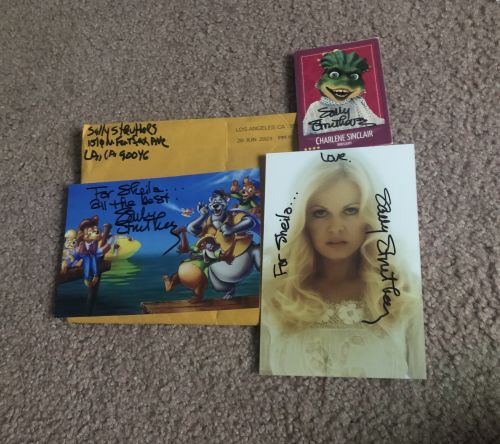 Sally Struthers autograph