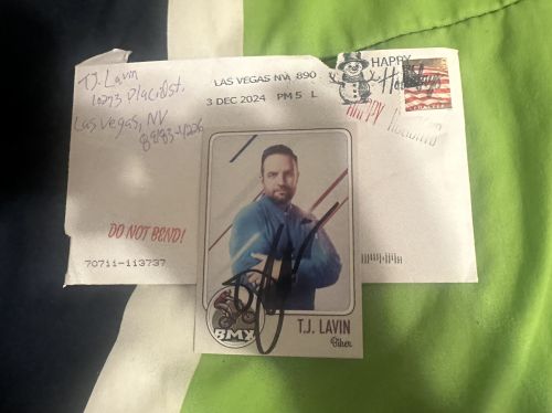 T. J. Lavin autograph